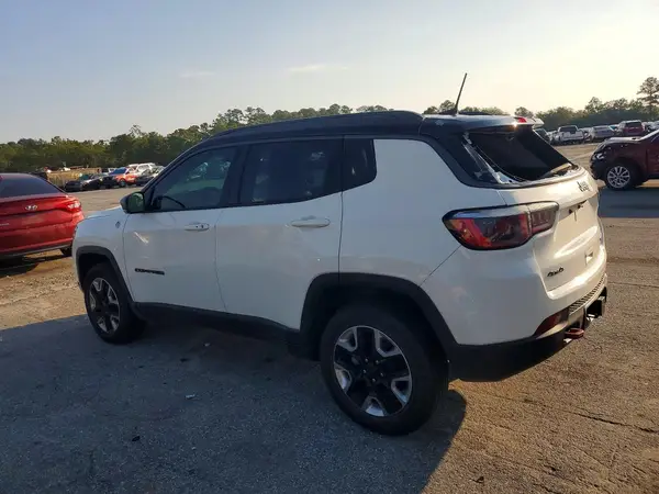 3C4NJDDB3JT270690 — 2018 Jeep Compass, фото 2 с аукциона Copart 01.10.2026, Задняя часть