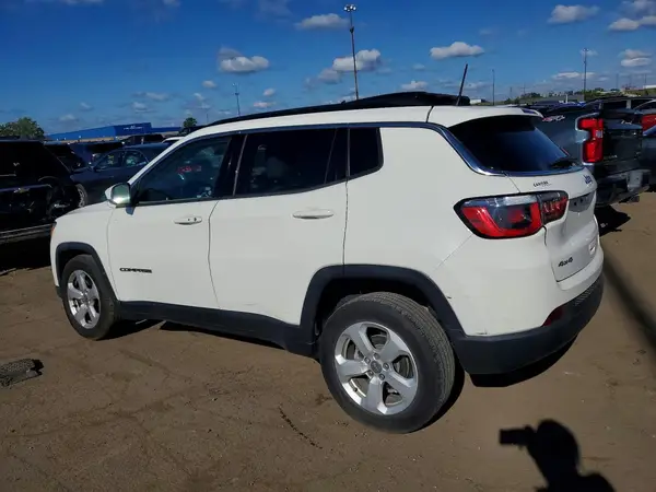 3C4NJDBBXJT103858 — 2018 Jeep Compass, фото 2 с аукциона Copart, Ходовая часть