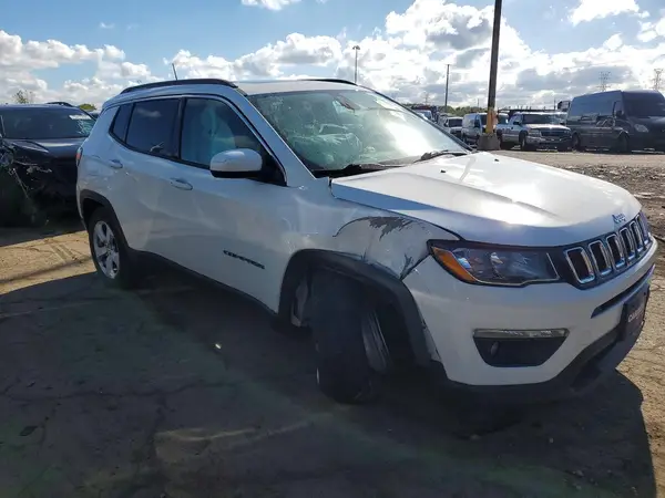 3C4NJDBBXJT103858 — 2018 Jeep Compass, фото 4 с аукциона Copart, Ходовая часть