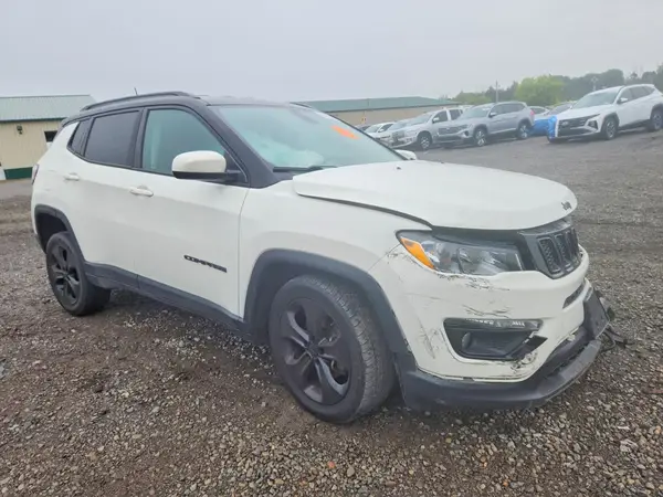 3C4NJDBB5JT395354 — 2018 Jeep Compass, фото 4 с аукциона Copart, Ходовая часть