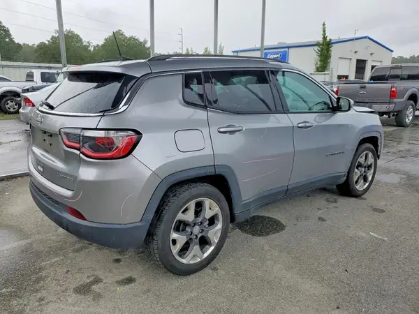 3C4NJCCB8JT362163 — 2018 Jeep Compass, фото 3 с аукциона Copart 08.10.2026, Передняя часть