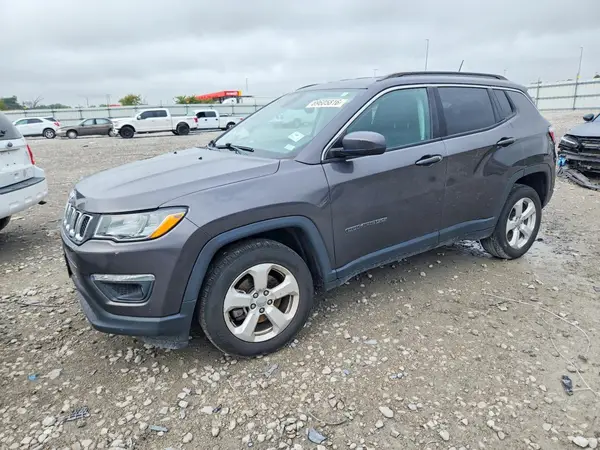 3C4NJDBB8JT355592 — 2018 Jeep Compass, Передняя часть (Front End), фото до ремонта