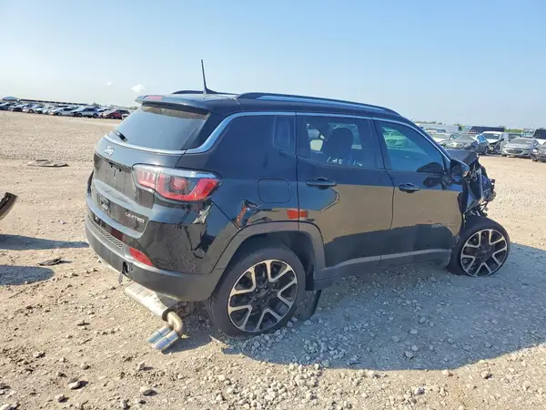 3C4NJDCBXJT355852 — 2018 Jeep Compass, фото 3 с аукциона Copart 08.10.2026, Передняя часть