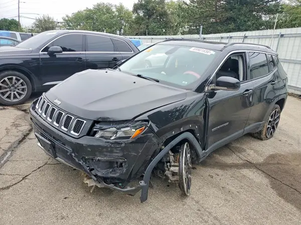 3C4NJDCB1JT298473 — 2018 Jeep Compass, Передняя часть (Front End), фото до ремонта