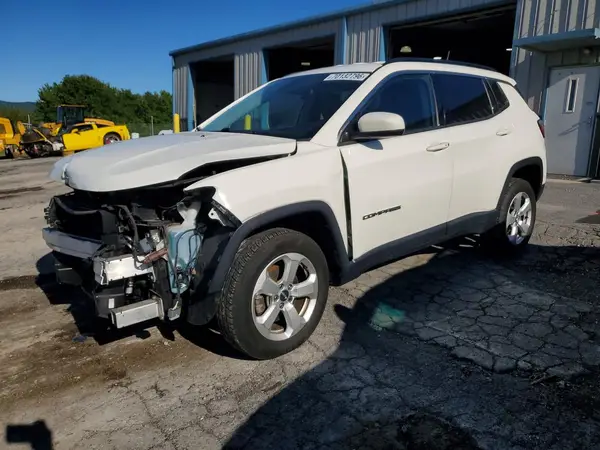 3C4NJDBB8JT485615 — 2018 Jeep Compass, Передняя часть (Front End), фото до ремонта