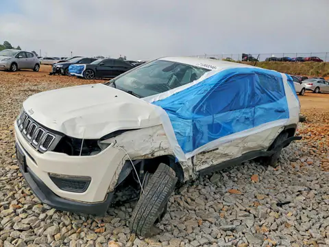 3C4NJDABXJT207722 — 2018 Jeep Compass, Боковая часть (Side), фото до ремонта
