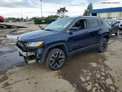 3C4NJDCB7JT342721 — 2018 Jeep Compass, Передняя часть, фото до ремонта
