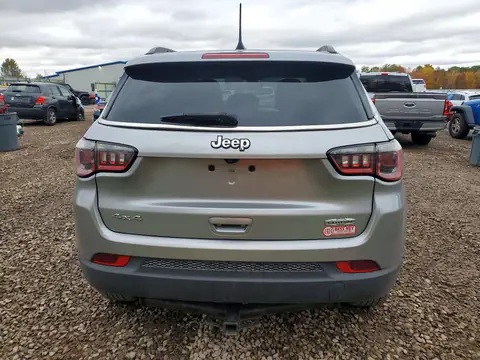 3C4NJDBB3JT155218 — 2018 Jeep Compass, фото 6 с аукциона Copart, Передняя часть