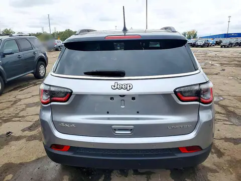 3C4NJDCB2JT298434 — 2018 Jeep Compass, фото 6 с аукциона Copart, Передняя часть
