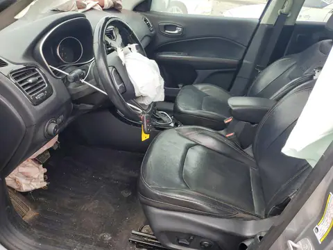 3C4NJDCB2JT298434 — 2018 Jeep Compass, фото 7 с аукциона Copart, Передняя часть