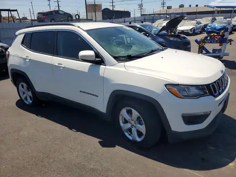3C4NJCBB8KT844070 — 2019 Jeep Compass, фото 4 с аукциона Copart 30.09.2026, Боковая часть