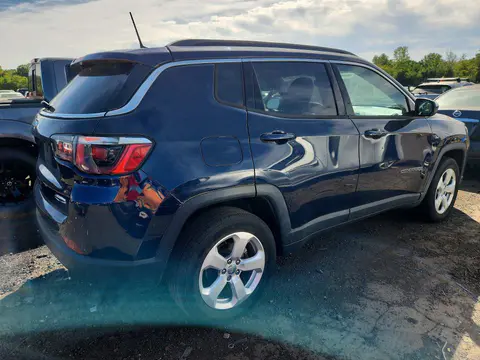 2019 JEEP COMPASS VIN 3C4NJDBB3KT767422 фото 3