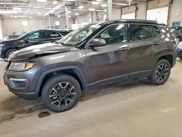 3C4NJDDB7KT668194 — 2019 Jeep Compass, Передняя часть (Front End), фото до ремонта