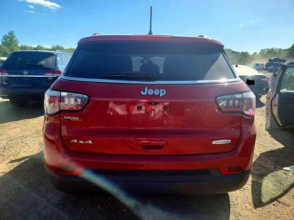 3C4NJDBB1KT689612 — 2019 Jeep Compass, фото 6 с аукциона Copart, Передняя часть