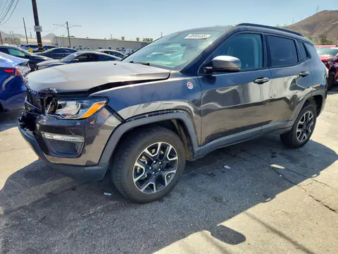 3C4NJDDB6KT660491 — 2019 Jeep Compass, Передняя часть (Front End), фото до ремонта