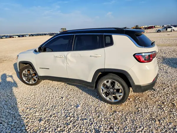 3C4NJCCB0KT788544 — 2019 Jeep Compass, фото 2 с аукциона Copart 01.10.2026, Боковая часть