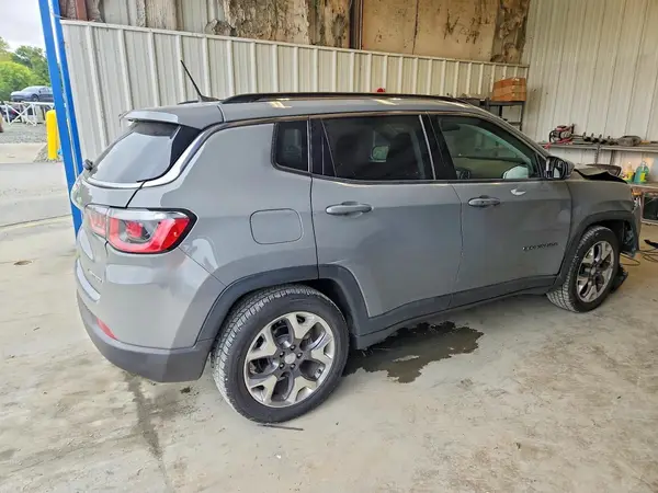 3C4NJCCBXKT793508 — 2019 Jeep Compass, фото 3 с аукциона Copart, Передняя часть