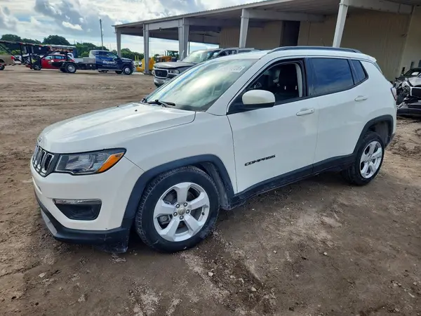 3C4NJCBB6KT809477 — 2019 Jeep Compass, Передняя часть (Front End), фото до ремонта