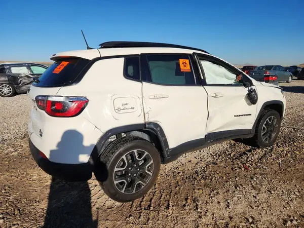3C4NJDAB6KT703022 — 2019 Jeep Compass, фото 3 с аукциона Copart, Опрокидывание