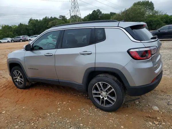 3C4NJDBB1KT599490 — 2019 Jeep Compass, фото 2 с аукциона Copart, Задняя часть