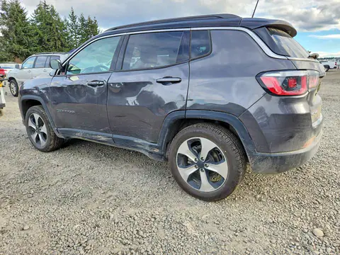 2019 Jeep Compass VIN 3C4NJDBB2KT749901 фото 2