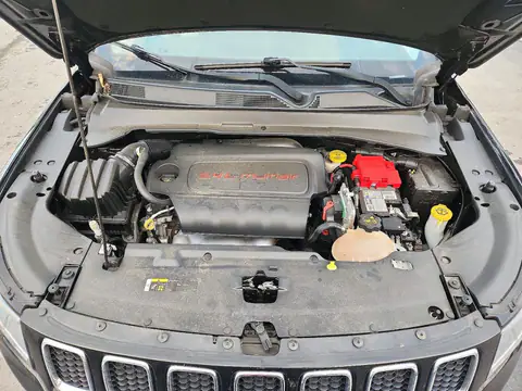 3C4NJDCB7KT811100 — 2019 Jeep Compass, Задняя часть, фото до ремонта