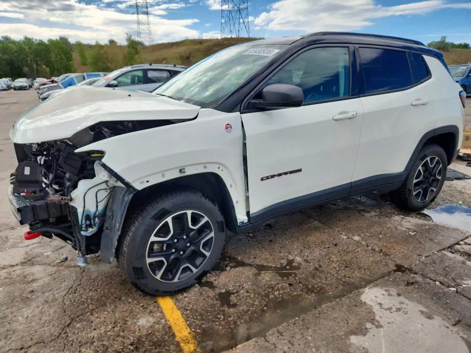 3C4NJDDB3LT151556 Jeep Compass 2020 — повреждение Передняя часть, фото до ремонта