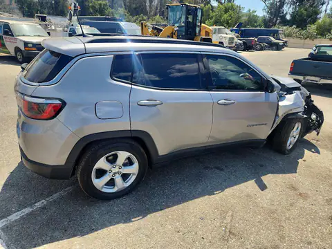 2020 Jeep Compass VIN 3C4NJCBB1LT162388 фото 3