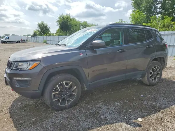 3C4NJDDB6LT156539 Jeep Compass 2020 — повреждение Повреждения снизу, фото до ремонта