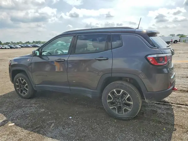 3C4NJDDB6LT156539 — 2020 Jeep Compass, фото 2 с аукциона Copart 01.10.2026, Повреждения снизу