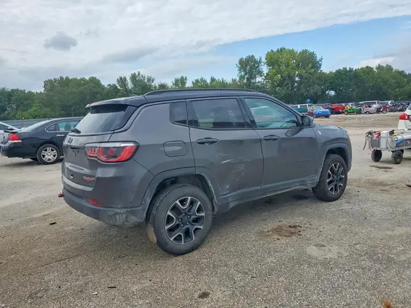 3C4NJDDB8LT220872 — 2020 Jeep Compass, фото 3 с аукциона Copart, Подтопление