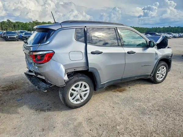 3C4NJCAB8LT191016 — 2020 Jeep Compass, фото 3 с аукциона Copart, Передняя часть