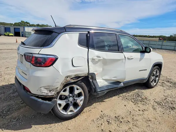3C4NJCCB6LT108082 — 2020 Jeep Compass, фото 3 с аукциона Copart, Боковая часть