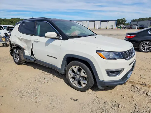 3C4NJCCB6LT108082 — 2020 Jeep Compass, фото 4 с аукциона Copart, Боковая часть