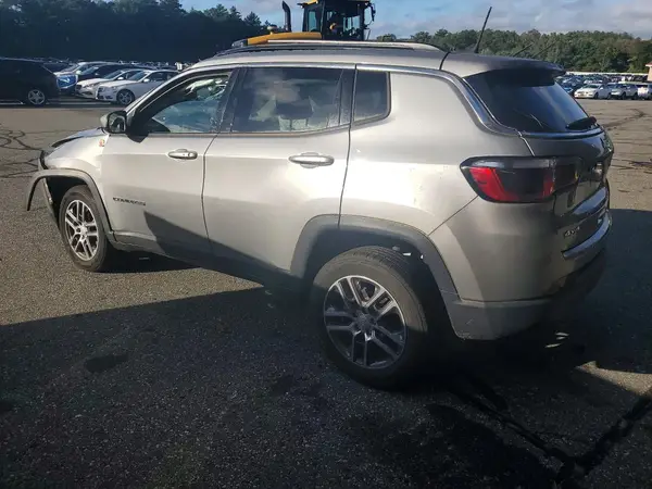 3C4NJDBB0LT258213 — 2020 Jeep Compass, фото 2 с аукциона Copart, Опрокидывание