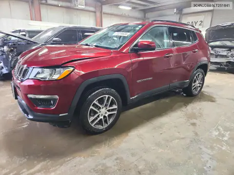 3C4NJDBB5LT251841 — 2020 Jeep Compass, Передняя часть, фото до ремонта