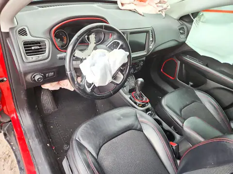 3C4NJDDB0LT162921 — 2020 Jeep Compass, фото 8 с аукциона Copart, Передняя часть