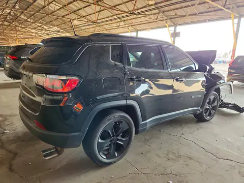 3C4NJCBB1MT538900 — 2021 Jeep Compass, фото 3 с аукциона Copart 30.09.2026, Передняя часть