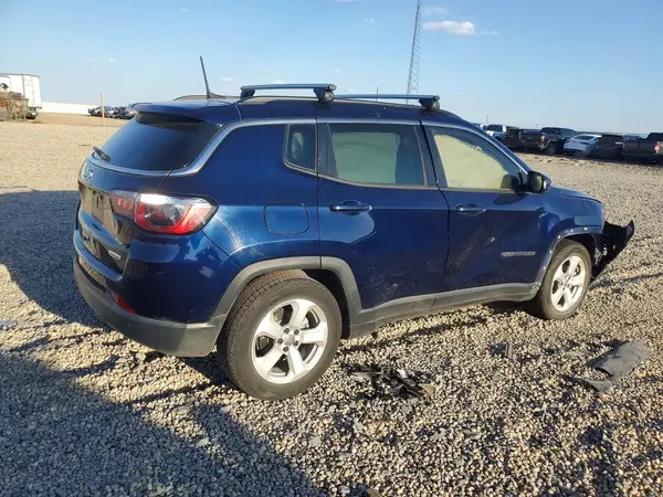 3C4NJCBBXMT538412 — 2021 Jeep Compass, фото 3 с аукциона Copart, Передняя часть