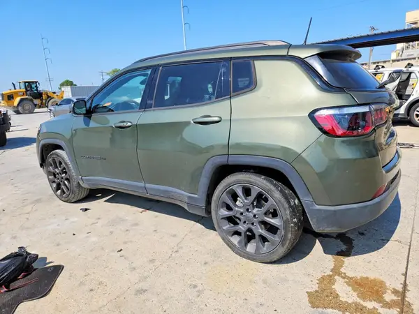 3C4NJCEB4MT536005 — 2021 Jeep Compass, фото 2 с аукциона Copart, Боковая часть