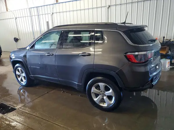 3C4NJDBB7MT533254 — 2021 Jeep Compass, фото 2 с аукциона Copart, Передняя часть