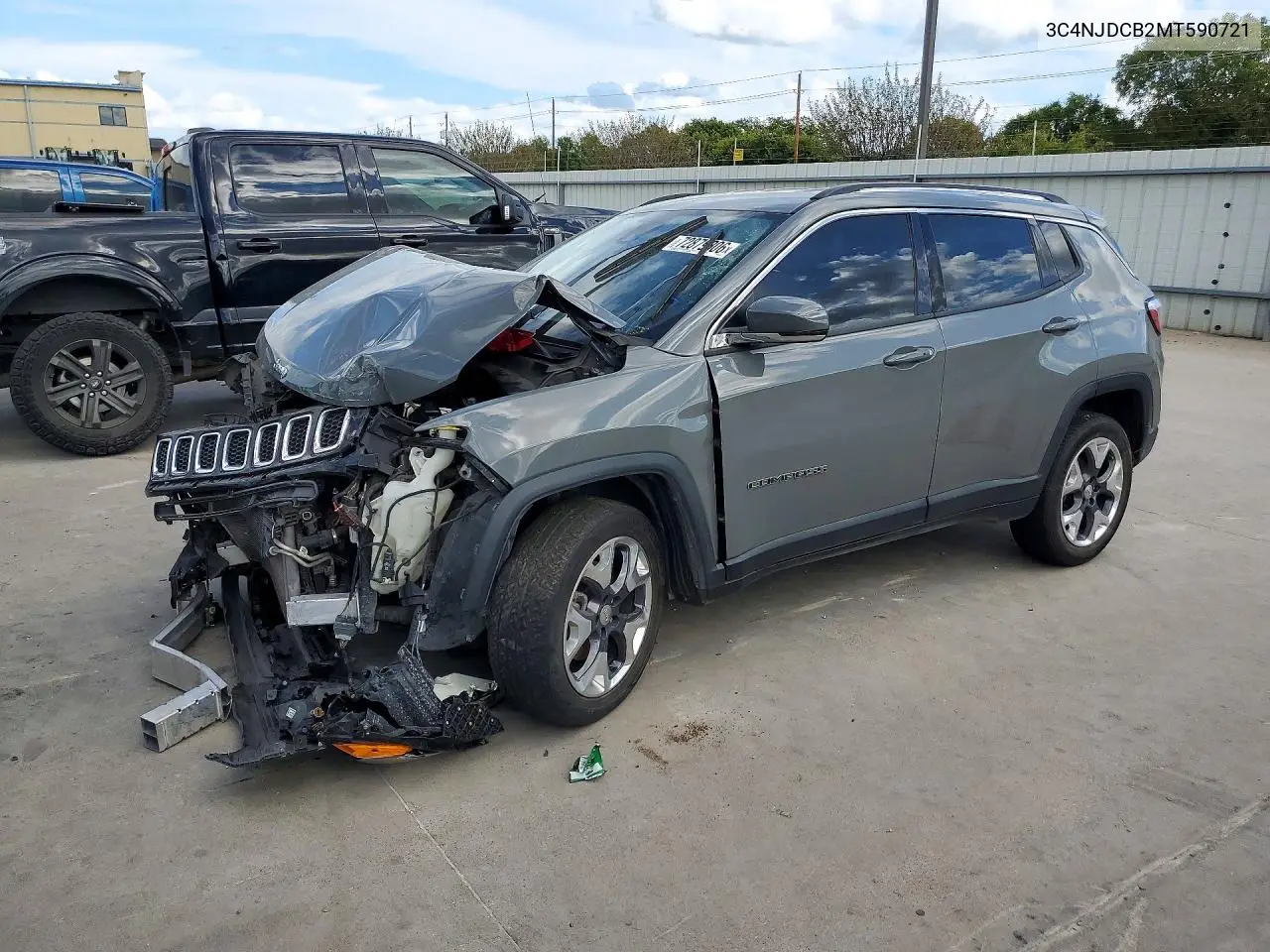3C4NJDCB2MT590721 Jeep Compass 2021 — повреждение Передняя часть, фото до ремонта
