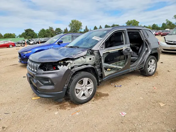 3C4NJDBB2NT217472 — 2022 Jeep Compass, Боковая часть (Side), фото до ремонта