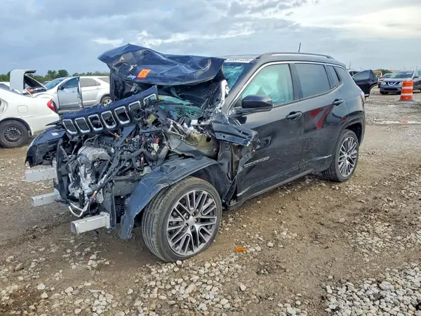 3C4NJDCB9NT102656 — 2022 Jeep Compass, Передняя часть (Front End), фото до ремонта