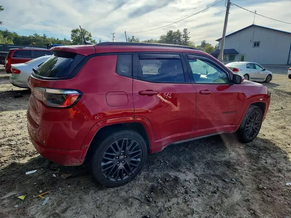 3C4NJDCB7NT223010 — 2022 Jeep Compass, фото 3 с аукциона Copart, Передняя часть