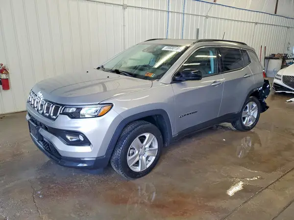 3C4NJDBB7NT207729 — 2022 Jeep Compass, Задняя часть (Rear End), фото до ремонта