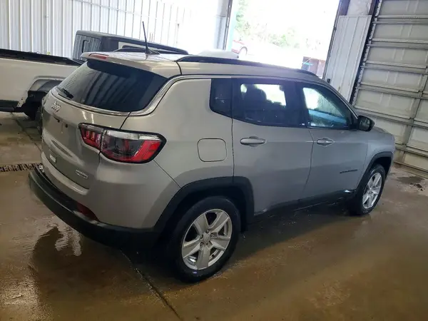 3C4NJDBB7NT207729 — 2022 Jeep Compass, фото 3 с аукциона Copart, Задняя часть