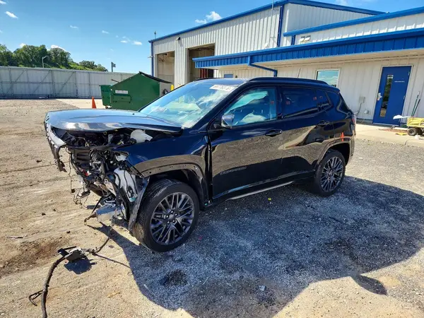 3C4NJDCB7NT226568 — 2022 Jeep Compass, Передняя часть (Front End), фото до ремонта