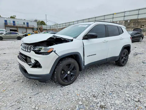 3C4NJDBB3NT222812 — 2022 Jeep Compass, Передняя часть (Front End), фото до ремонта