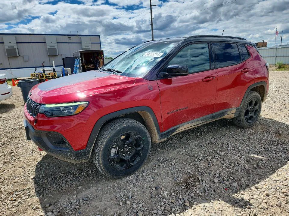 2023 Jeep Compass VIN 3C4NJDDN0PT504786 фото 1